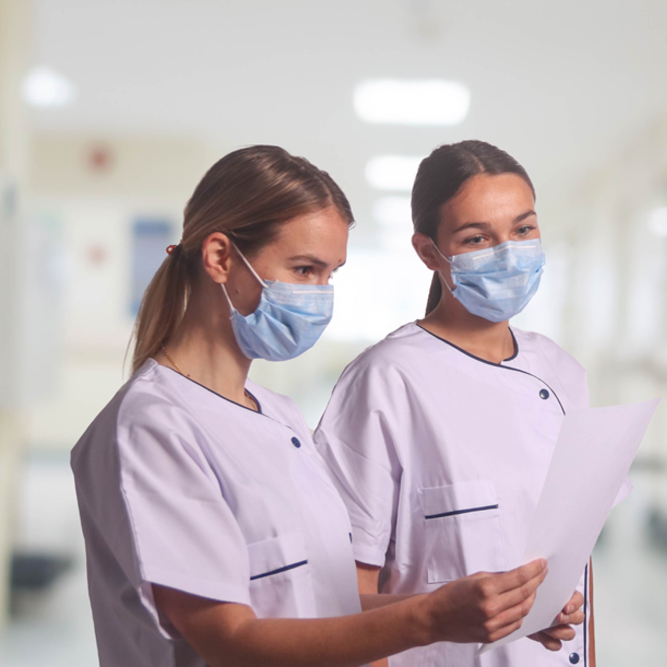 image promotionnelle de masques utilisés par des infirmières